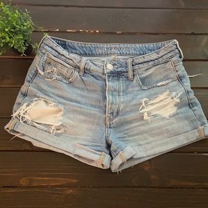 American Eagle Tomgirl Mom Jeans Size 8